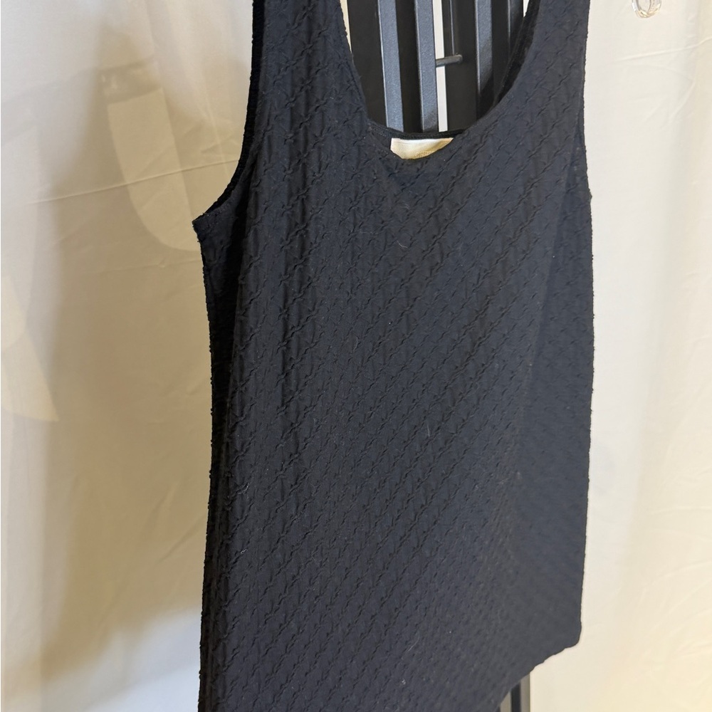 Christina Black Textured Sleeveless Top - Picture 4 of 4